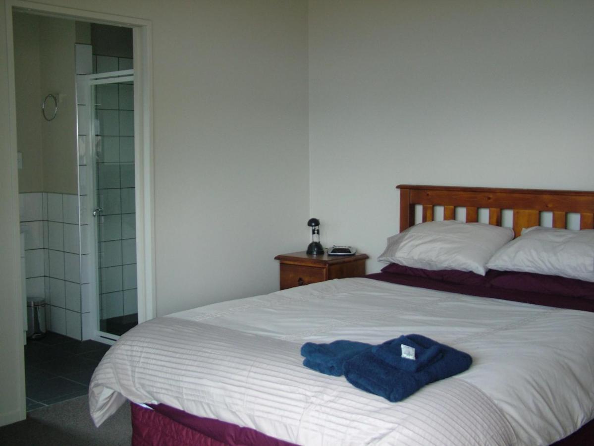 Lawrence Townhouse Accommodation ภายนอก รูปภาพ